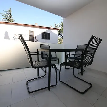Drance 16 Apartments Selce Exterior photo