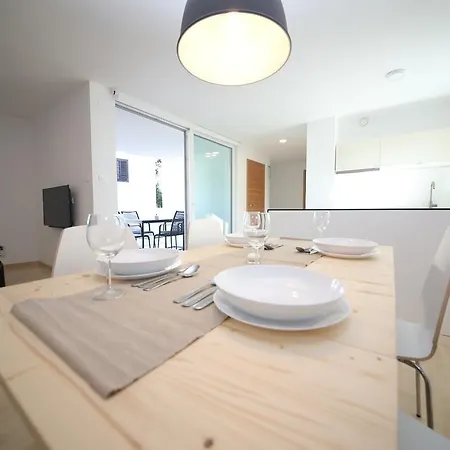 Drance 16 Apartments Selce Exterior photo