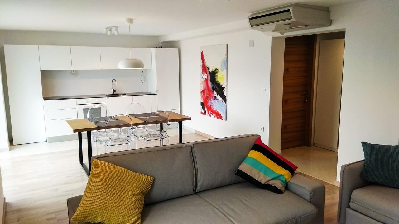 Drance 16 Apartment